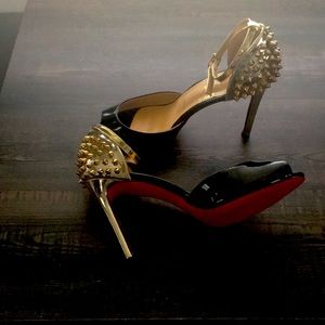 Woman’s shoes size:9 Christian Louboutin